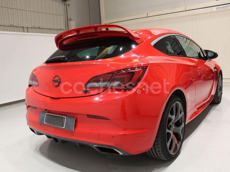 Rojo Usado 2012 Opel Astra GTC OPC Berlina | 20.000 € - Imagen 1/4