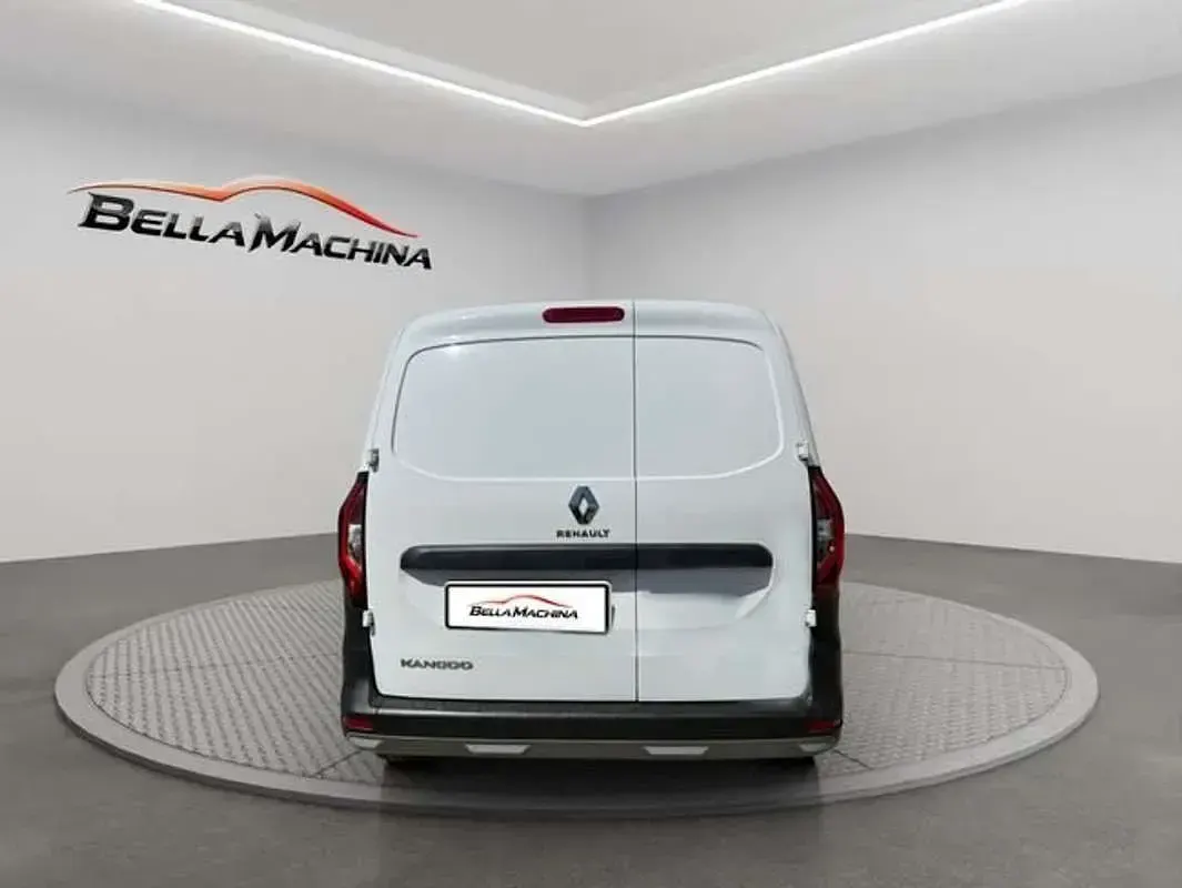 Usado Renault Kangoo 75 CV (55 kW) 2022 Blanco Monovolumen