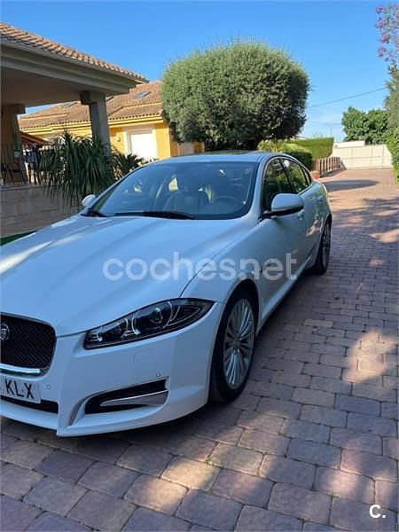Usado Jaguar XF Premium Luxury 385 CV (283 kW) 2013 Blanco Berlina