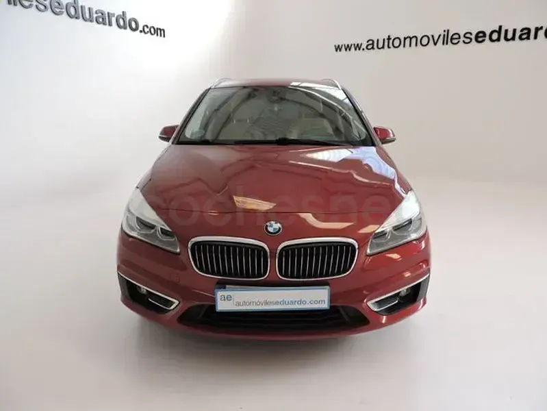 Usado BMW 218 Comfort Edition 150 CV (110 kW) 2016 Rojo Familiar