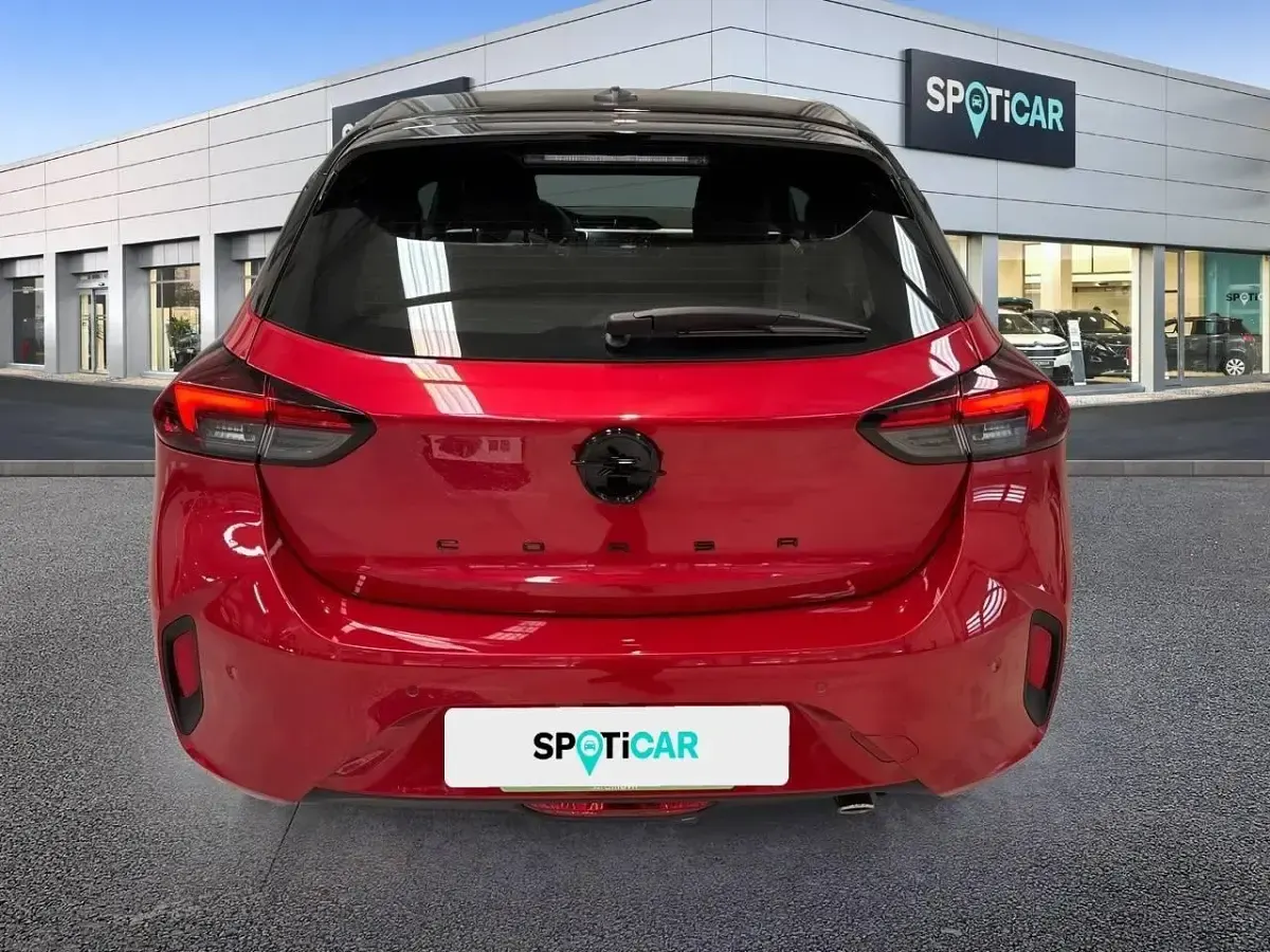 Usado Opel Corsa 100 CV (73 kW) 2025 Rojo Utilitario