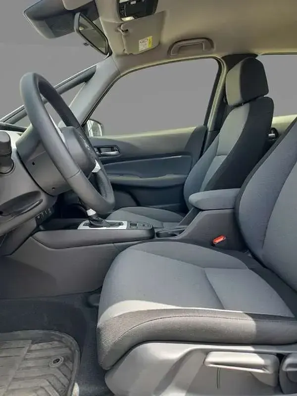 Usado Honda Jazz 122 CV (89 kW) 2025 Rojo Utilitario