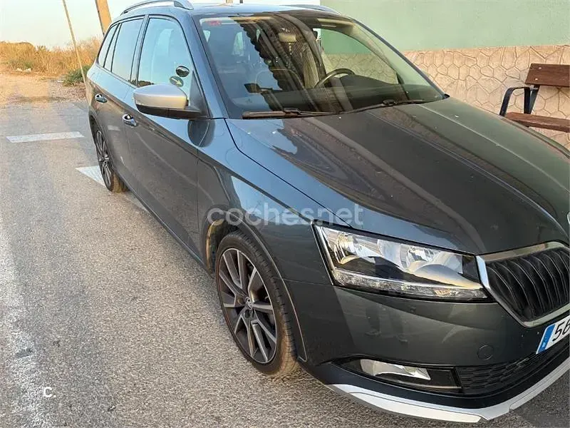 Usado Skoda Fabia 110 CV (80 kW) 2019 Negro Utilitario