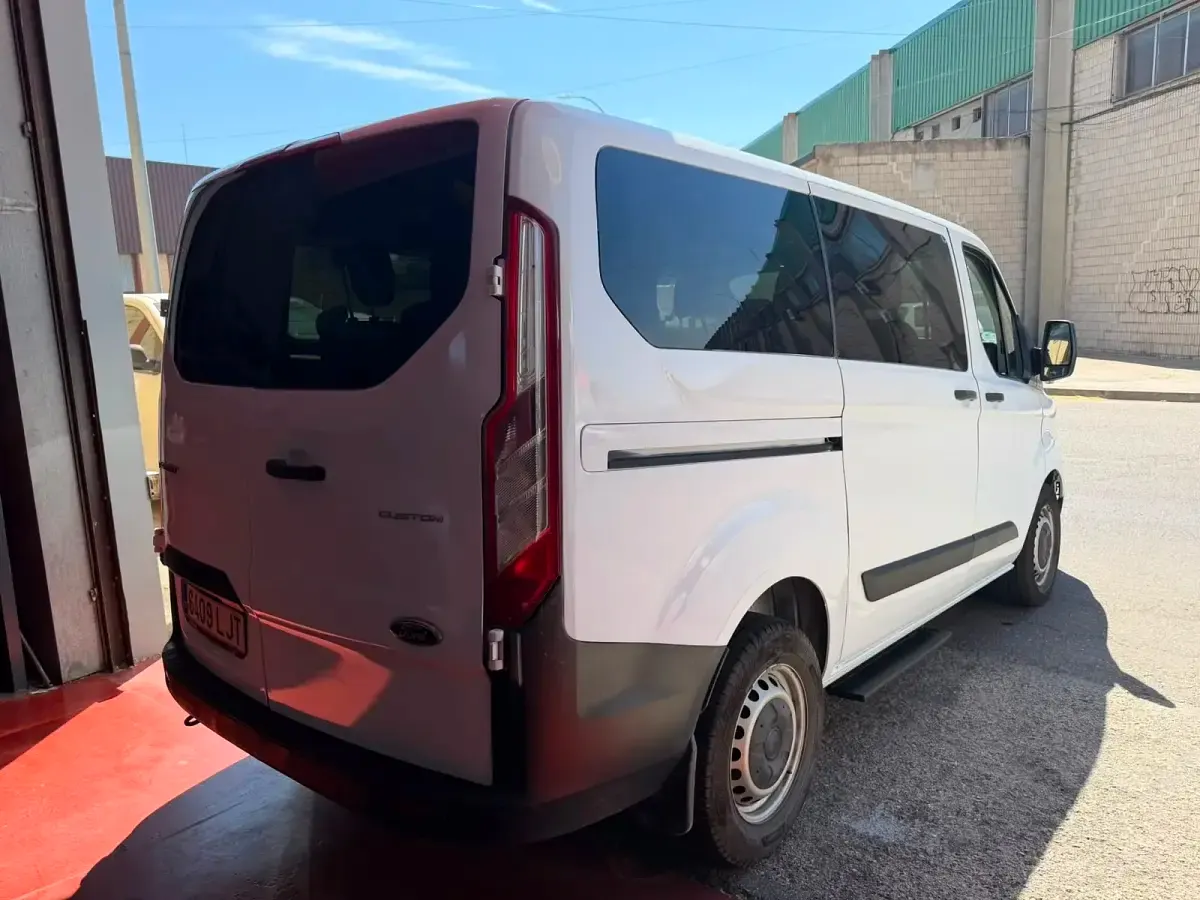 Usado Ford Transit Custom Trend 105 CV (77 kW) 2020 Blanco Van