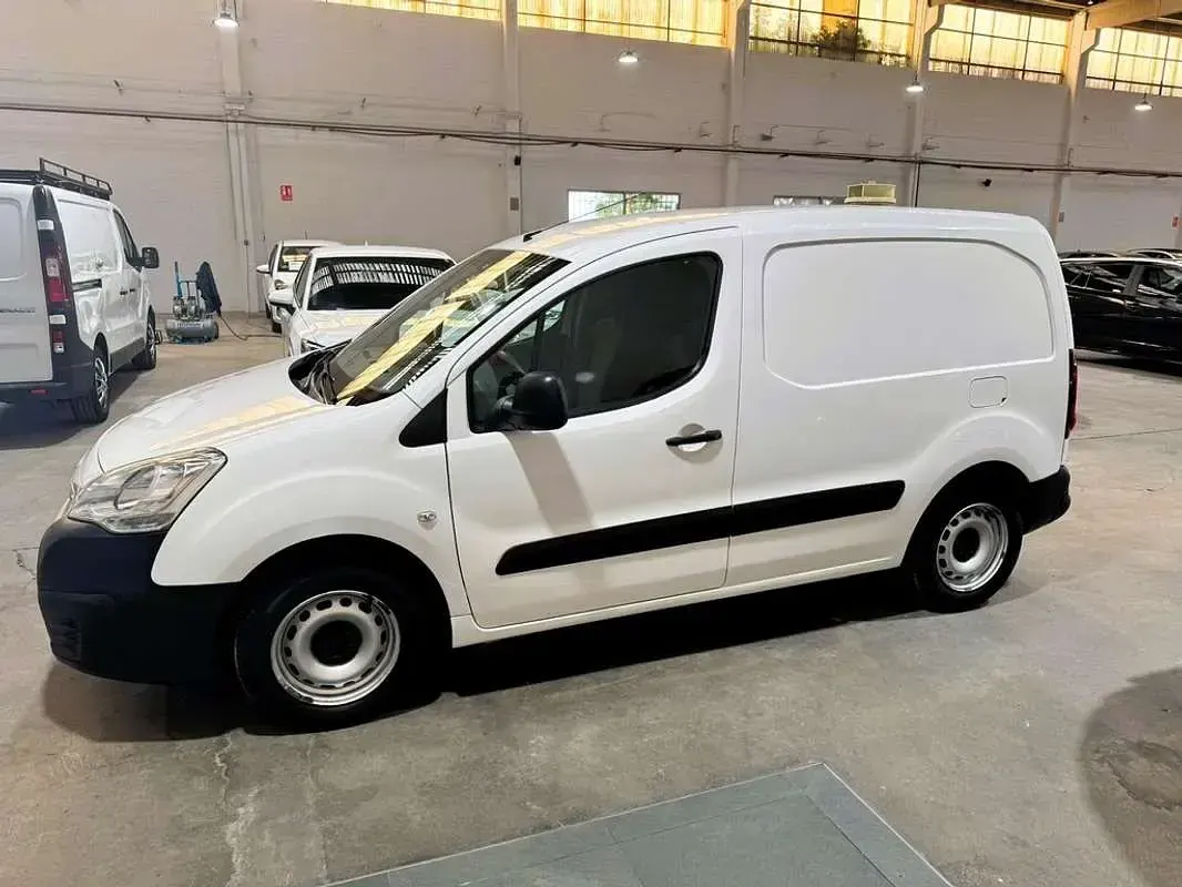 Occasion Peugeot Partner 75 ch (55 kW) 2018 Blanc Monospace