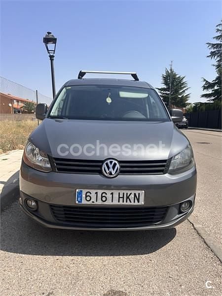Gris / plata Usado 2012 VW Caddy Comfortline Monovolumen | 7999 € (Precio justo) - Imagen 1/4