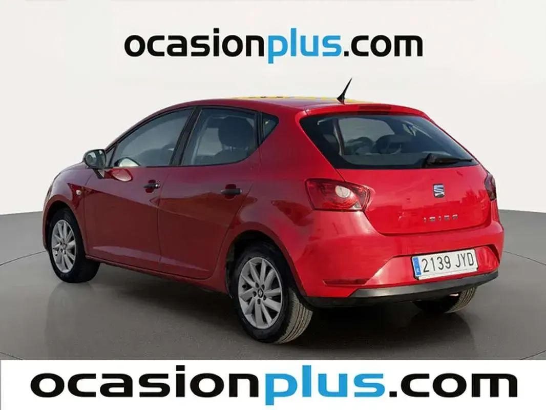 Usado Seat Ibiza Reference 75 CV (55 kW) 2017 Rojo Utilitario