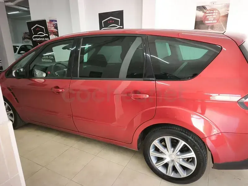 Usado Ford S-MAX Titanium 140 CV (102 kW) 2007 Granate Monovolumen
