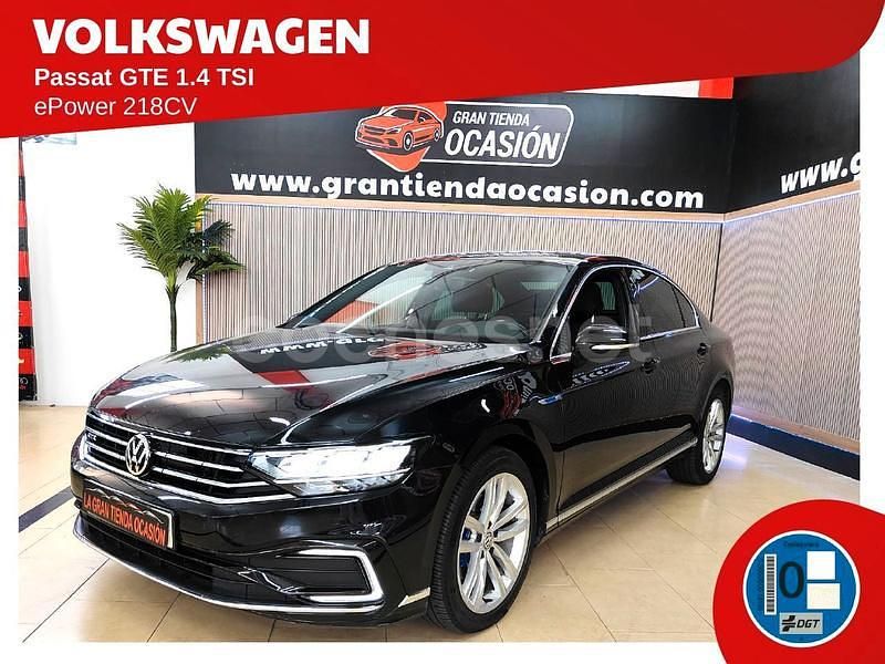 Negro Usado 2020 VW Passat GTE Berlina | 21.980 € (Un poco caro) - Imagen 1/2