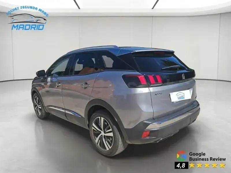 Usado Peugeot 3008 Allure 130 CV (95 kW) 2018 Gris / plata SUV