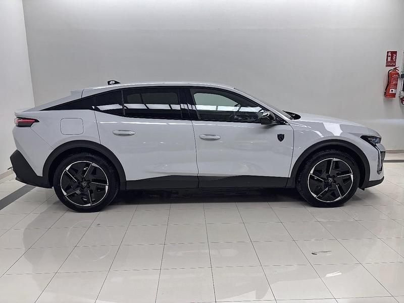 Usado Peugeot 408 GT 131 CV (96 kW) 2024 Blanco SUV