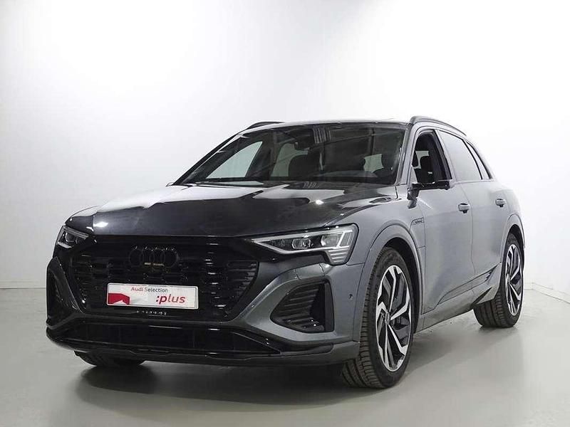 Gris Usado 2024 Audi Q8 e-tron S-Line SUV | 60.800 € - Imagen 1/4