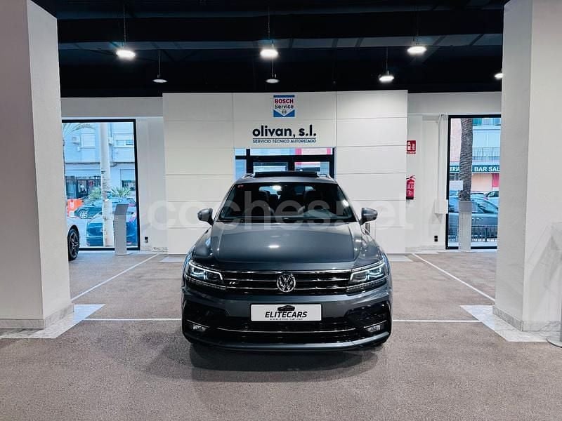 Usado VW Tiguan Allspace Sportline 150 CV (110 kW) 2020 Gris / plata SUV
