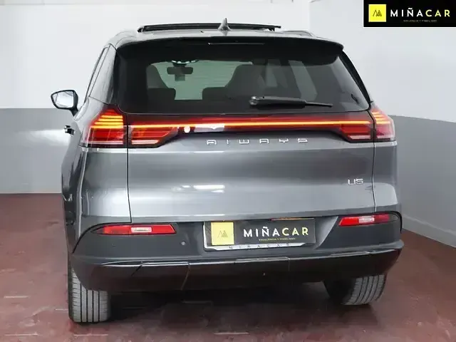 Usado Aiways U5 150 kW (204 CV) 2022 Gris SUV