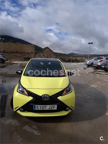 Amarillo Usado 2017 Toyota Aygo X-cite Utilitario | 9399 € (Precio justo) - Imagen 1/4