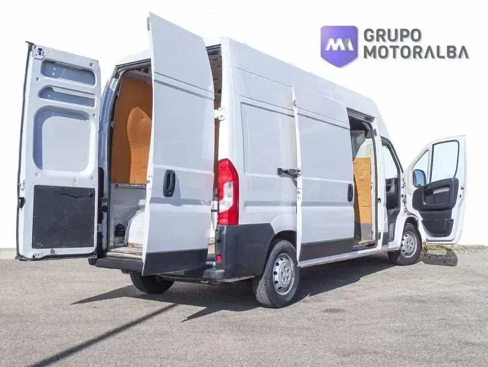 Usado Peugeot Boxer S 140 CV (102 kW) 2021 Blanco Van
