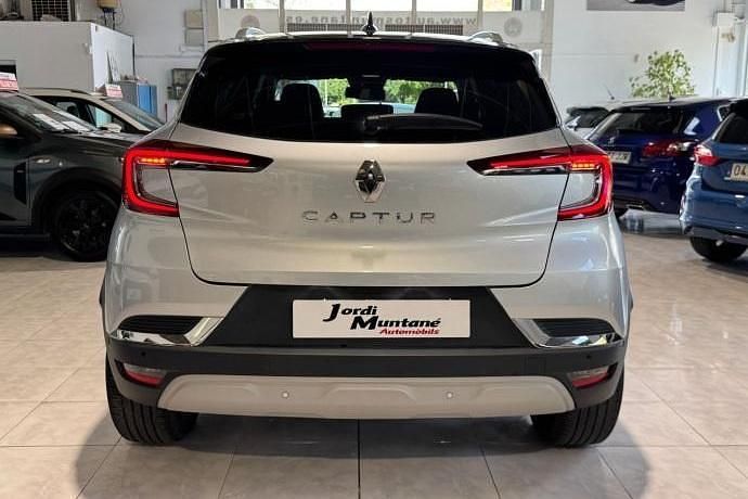 Usado Renault Captur Techno 100 CV (73 kW) 2024 SUV