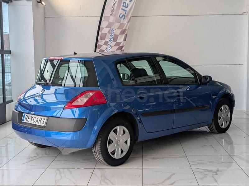 Usado Renault Mégane II Dynamique 115 CV (84 kW) 2004 Azul Berlina