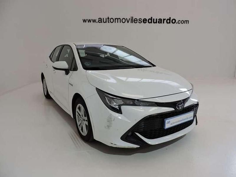 Usado Toyota Corolla Active 122 CV (89 kW) 2021 Blanco Utilitario