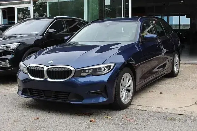 Usado BMW 318 151 CV (111 kW) 2020 Azul Familiar