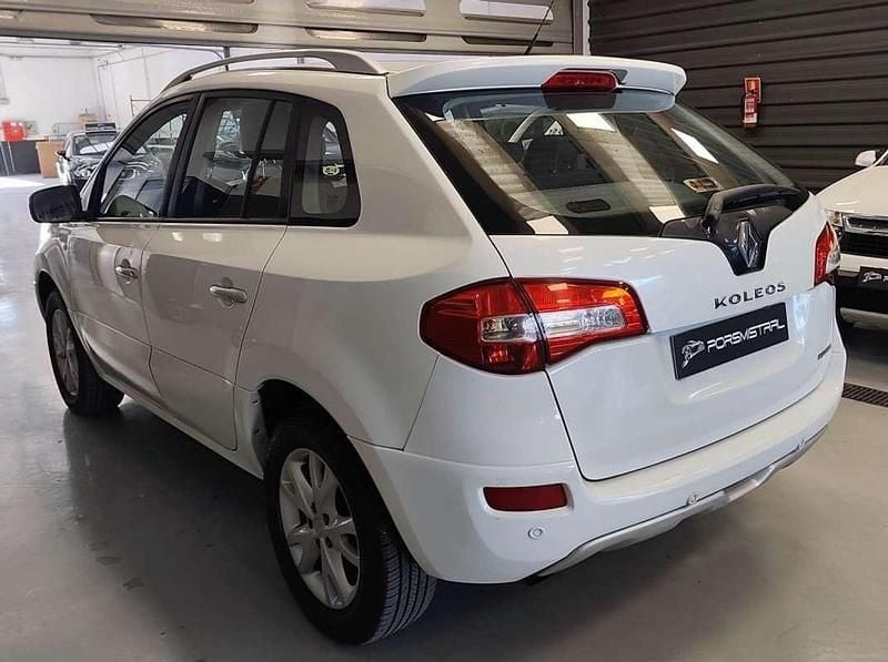 Usado Renault Koleos Dynamique 150 CV (110 kW) 2010 Blanco SUV