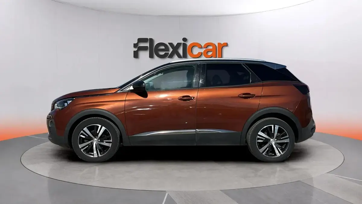 Usado Peugeot 3008 Allure 131 CV (96 kW) 2021 Naranja SUV