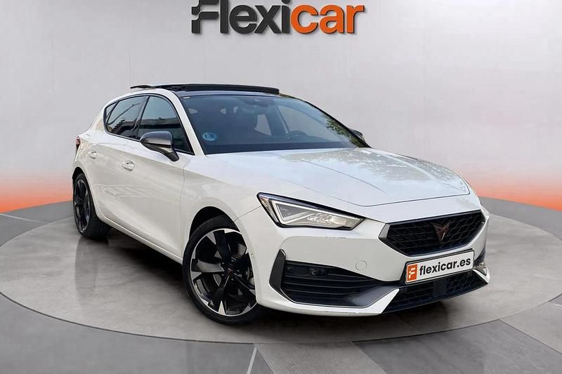 Blanco Usado 2022 Cupra Leon Berlina | 23.390 € (Un poco caro) - Imagen 1/4