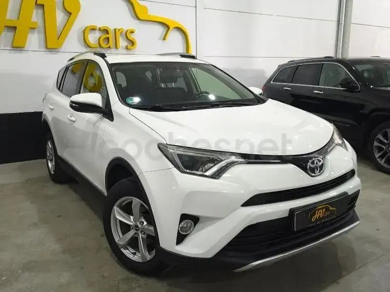 Usado Toyota RAV4 Executive 143 CV (105 kW) 2016 Blanco SUV