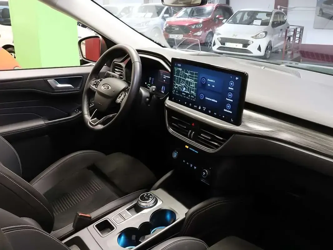 Usado Ford Kuga Active X 243 CV (178 kW) 2025 Verde SUV