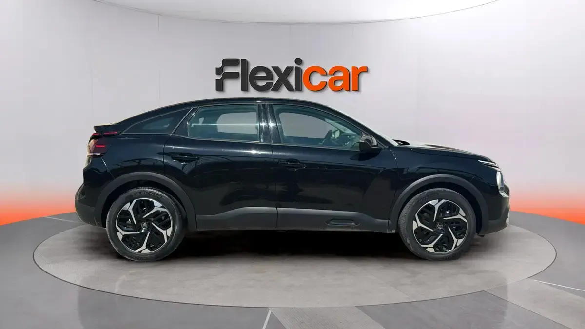 Usado Citroën C4 Feel 101 CV (74 kW) 2022 Negro Berlina
