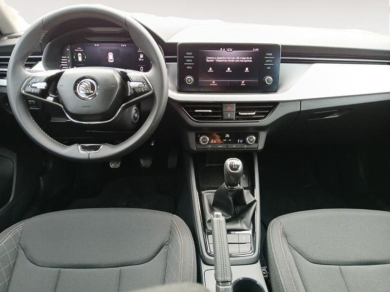 Usado Skoda Kamiq Selection 115 CV (84 kW) 2024 Naranja SUV