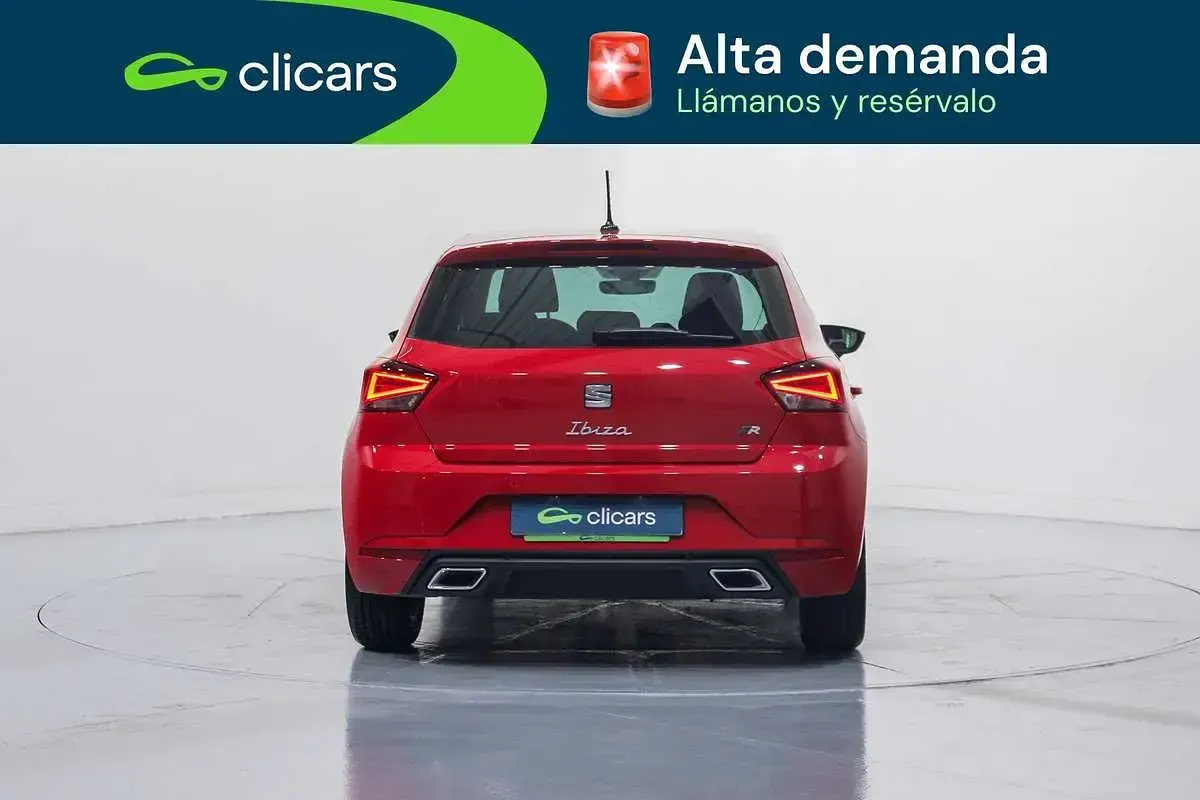Usado Seat Ibiza FR 110 CV (80 kW) 2022 Rojo Utilitario