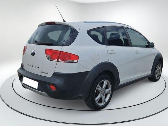 Usado Seat Altea 170 CV (125 kW) 2010 Blanco Monovolumen