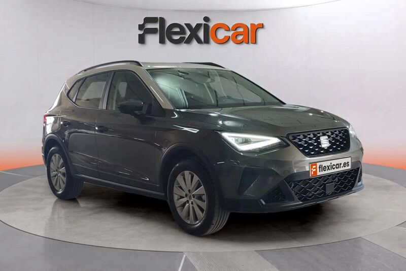 Gris Usado 2023 Seat Arona Xperience SUV | 16.490 € - Imagen 1/4