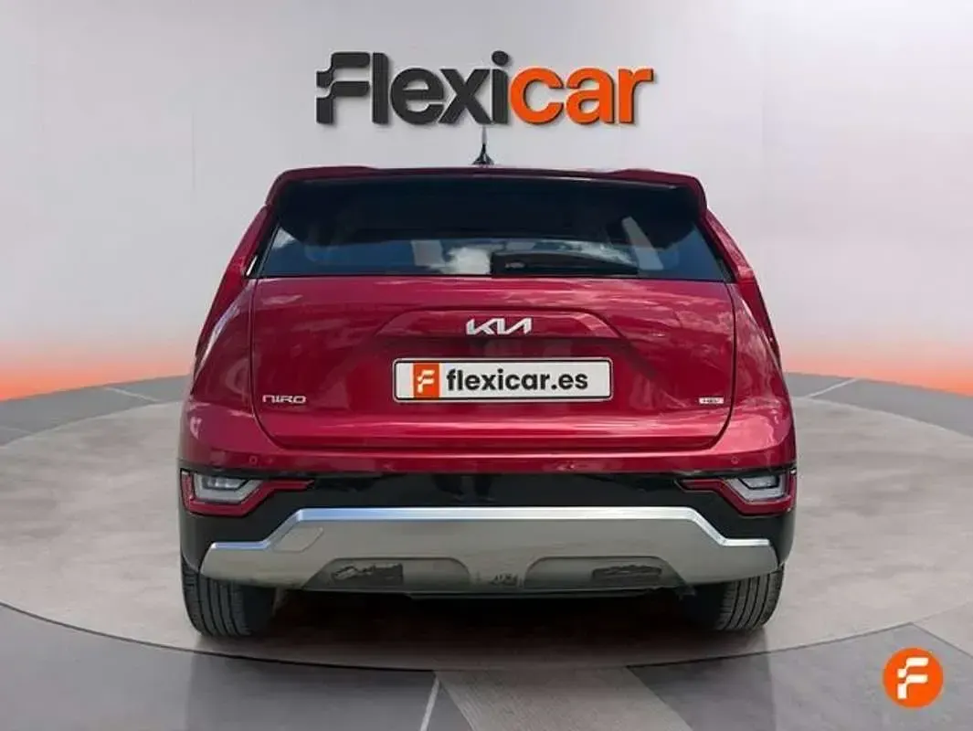 Usado Kia Niro 129 CV (94 kW) 2025 Rojo SUV