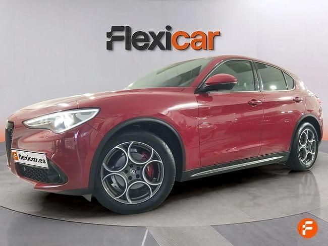 Usado Alfa Romeo Stelvio Sprint 190 CV (139 kW) 2022 Rojo SUV