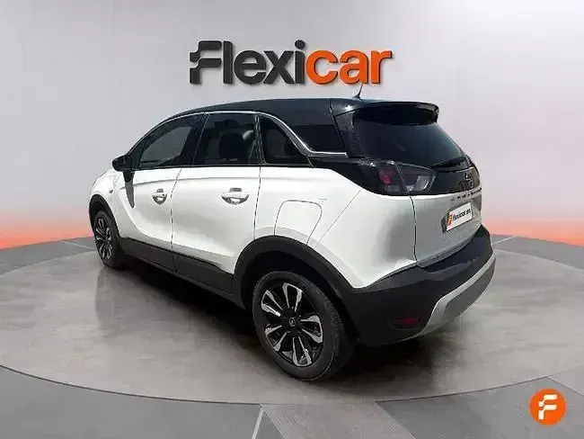 Usado Opel Crossland Elegance 130 CV (95 kW) 2024 Blanco SUV