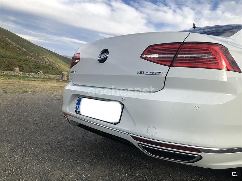 Usado VW Passat Sportline 150 CV (110 kW) 2016 Blanco Berlina