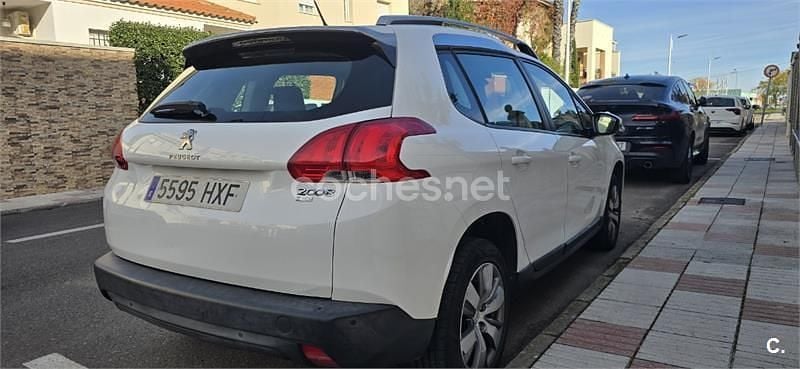 Usado Peugeot 2008 Active 92 CV (67 kW) 2014 Blanco SUV