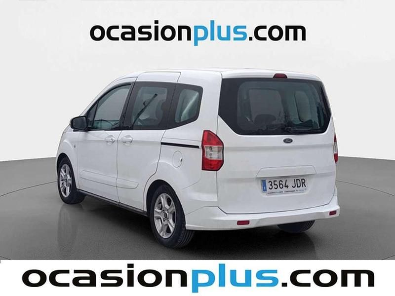 Usado Ford Tourneo Courier Trend 97 CV (71 kW) 2015 Blanco Monovolumen