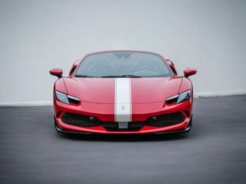 Rojo Nuevo 2024 Ferrari 296 Coupe | 400.000 € - Imagen 1/4