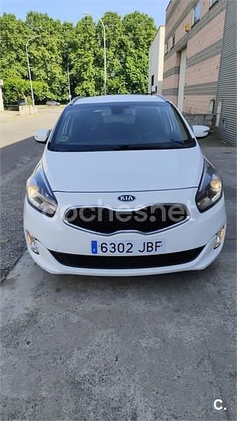 Blanco Usado 2014 Kia Carens Monovolumen | 7500 € (Buen precio) - Imagen 1/4