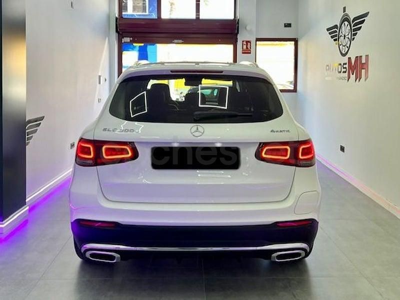 Usado Mercedes GLC300e 320 CV (235 kW) 2022 Blanco SUV