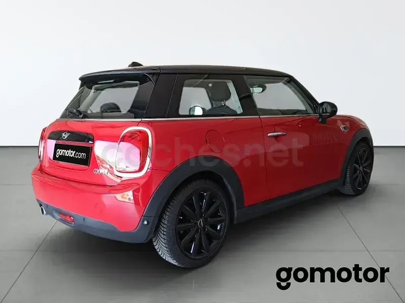 Usado Mini Cooper 136 CV (100 kW) 2019 Rojo Utilitario