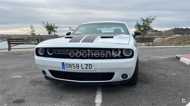 Usado Dodge Challenger SXT 303 CV (222 kW) 2023 Blanco Coupe