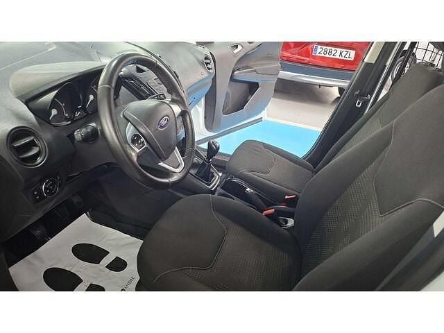 Usado Ford Transit Connect Ambiente 75 CV (55 kW) 2021 Blanco Monovolumen