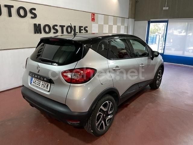 Usado Renault Captur Intens 90 CV (66 kW) 2014 Gris / plata SUV