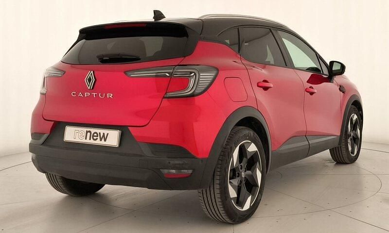 Usado Renault Captur Techno 100 CV (73 kW) 2025 Rojo SUV