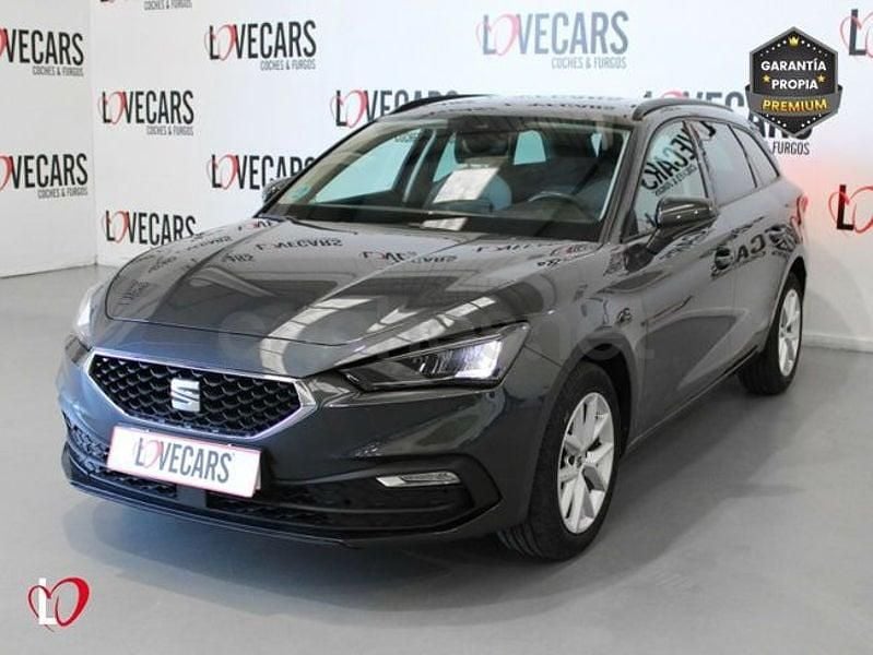 Usado Seat Leon 150 CV (110 kW) 2021 Gris / plata Familiar