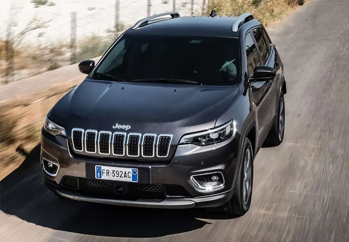Usado Jeep Cherokee Overland 194 CV (142 kW) 2018 Negro SUV